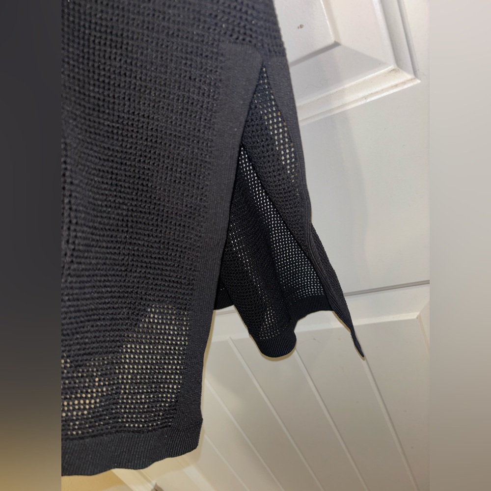 Cinq à Sept Mesh Pullover Black Coverup Oversized Shirt Black Size M/L - Picture 6 of 9